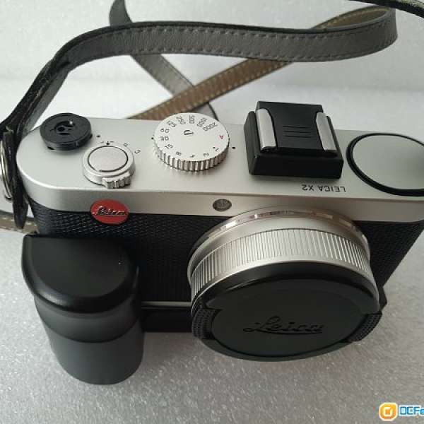 Leica X2