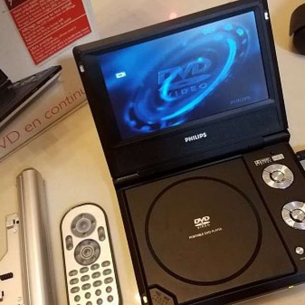 原裝Philips 手機dvd機（送一部壞的hp mini110迷理手提一部連火牛，不能着機）
