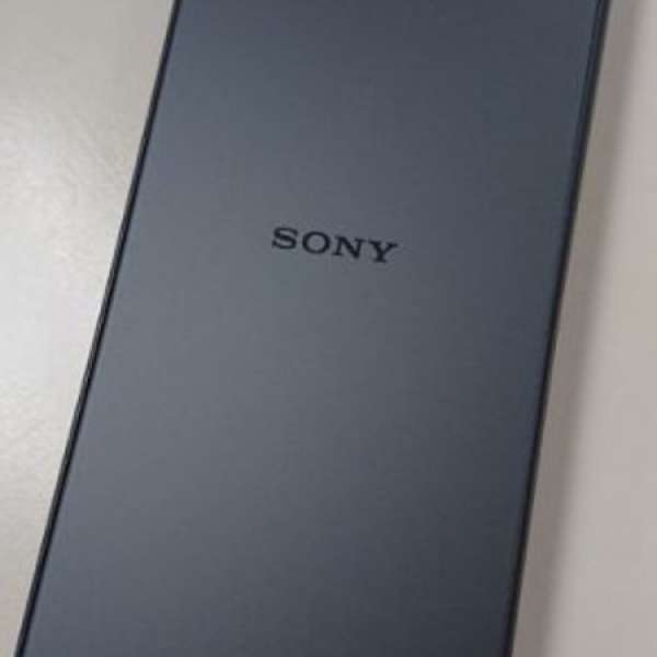 Sony Z5 compact 黑色行貨