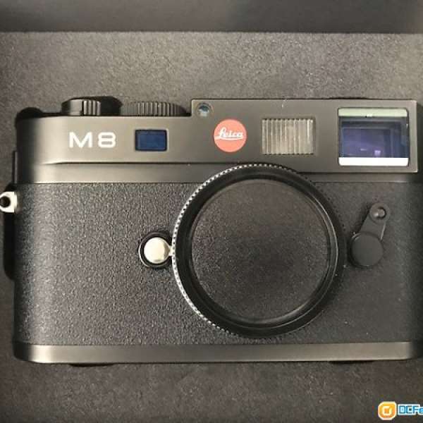 Leica M8