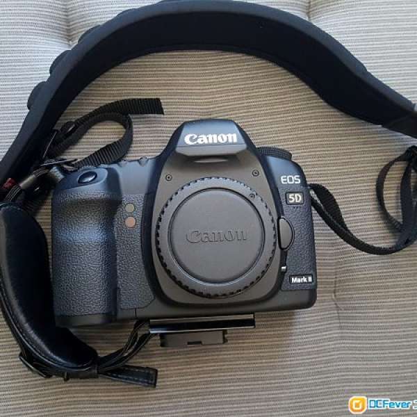 99% 新全套連full box sets Canon 5D Mark II + 4支Canon+ 1支Tamron Lens
