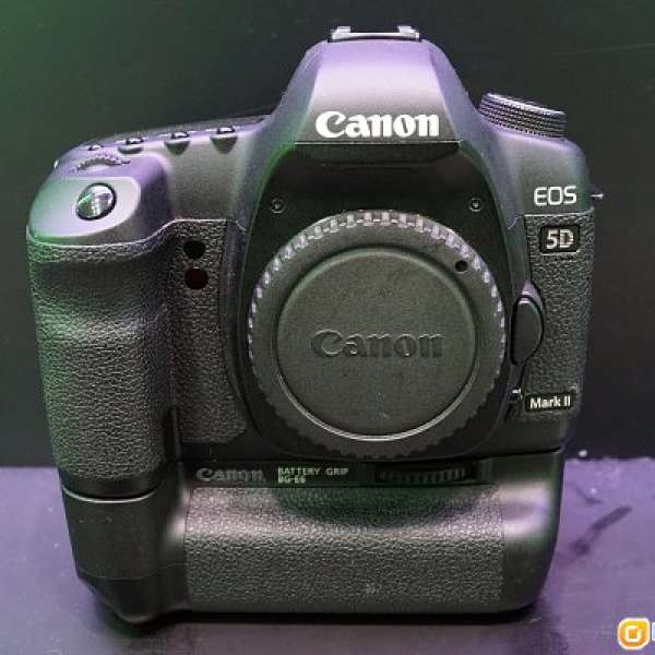 Canon 5D Mark II + 直倒 (BATTERY GRIP)(9成新)