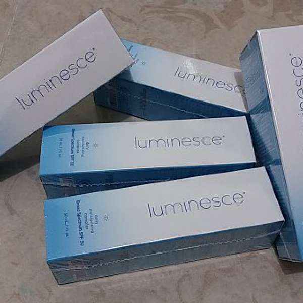 LUMINESCE™賦活保濕日霜 SPF30 ( 諾貝爾醫學獎 ‘水通道’ 理論以及超奈米分子滲透...
