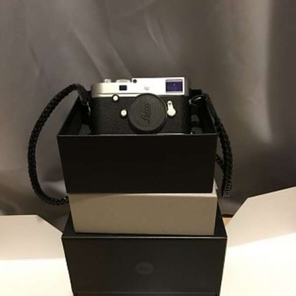 Leica MP240-Silver Chrome Full Package