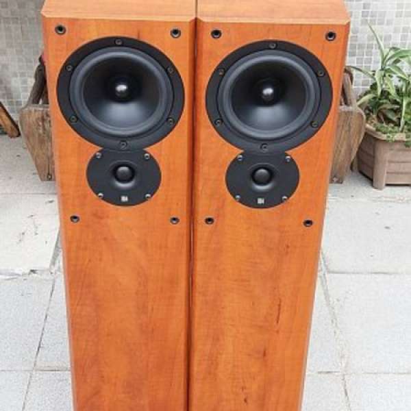 KEF Cresta 30 Floorstanding Speakers