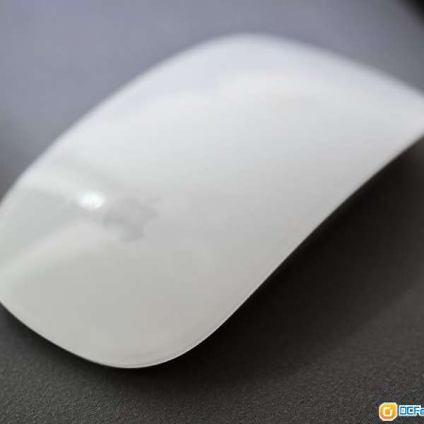 九成新蘋果 Apple Magic Mouse 2 連原裝充電線