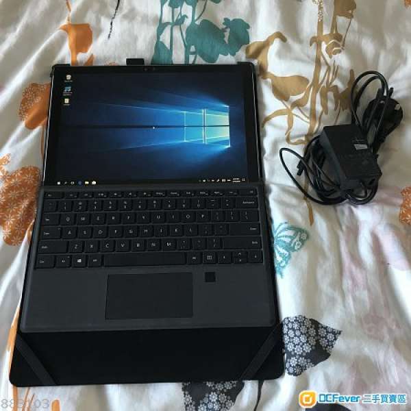 Microsoft Surface Pro 4 /i7/8gb ram/256GB 連機套連原裝指紋認證keyboard