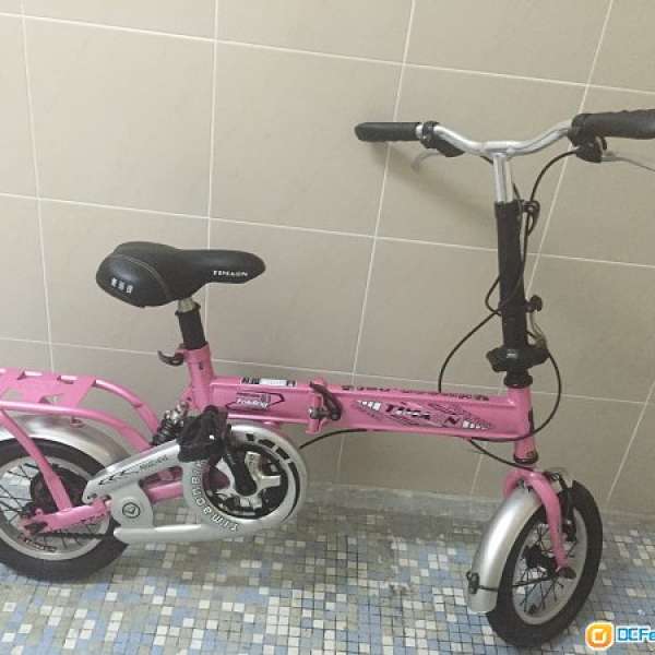 售粉紅色可折疊單車