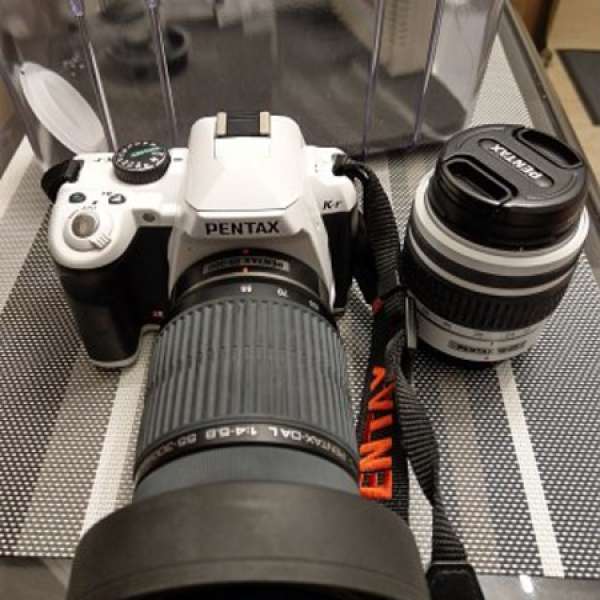 Pentax K-r + 18-55mm f/3.5-5.6  + Zoom lens SMC Pentax-DA L 55-300