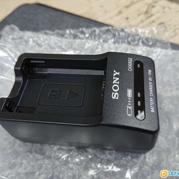 SONY A7系列(A7R3, A9 徐外)專用Battery Charger (BC-TRW)