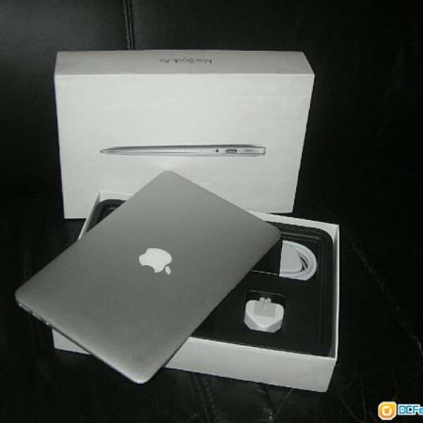 平售![99.99%極新]MacBook Air 11.6" [香港行貨]