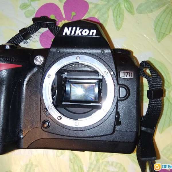 D70 跟2镜， Nikon 18-135 + Tarmon  28-200