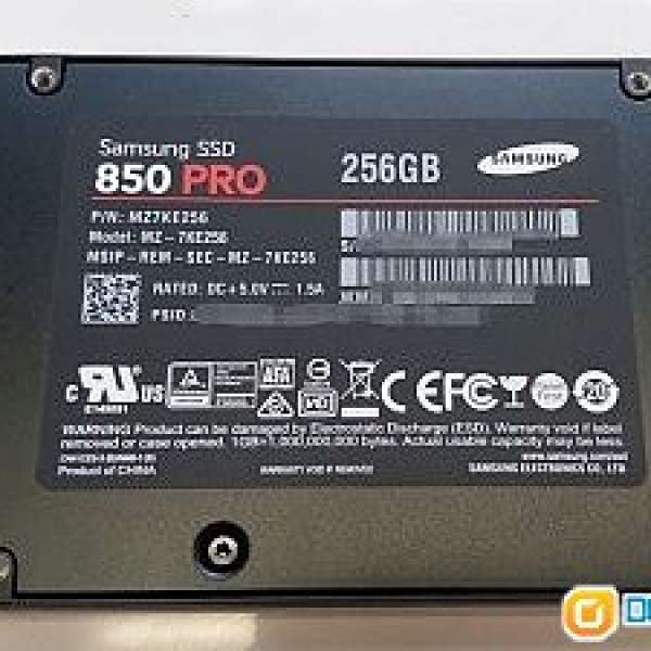 全新 Samsung SSD 2.5 SATA III 256 GB 1070 580 Notebook / PC / Macbook 用