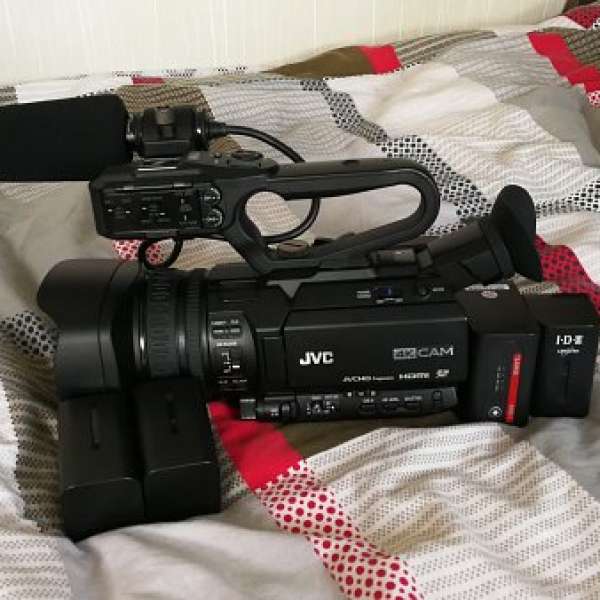 JVC GY-HM200E 4K 雙卡專業攝錄機 (英文版)