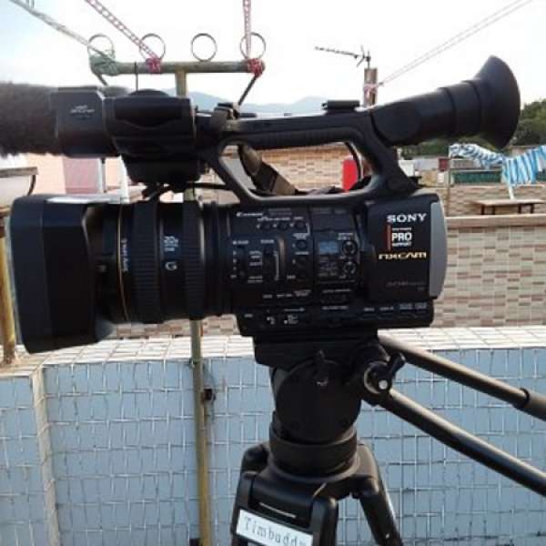 Sony professional Camcorder  HXR-NX3 連Sony ECM-VG1 Microphone