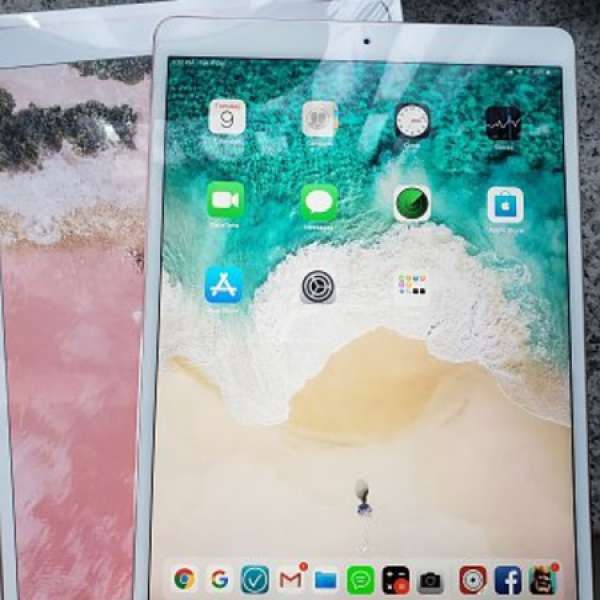 Sale: iPad Pro 10.5 256G Wifi + Cellular Rose Gold + Apple Keyboard