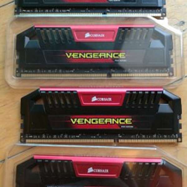 高階行貨有單有盒有散熱扇CORSAIR VENGEANCE DDR3 2666MHZ(8gbⅩ4)32gb