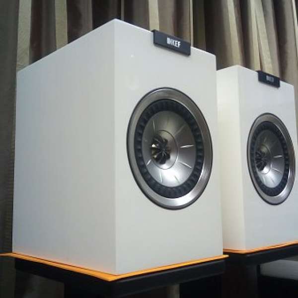 KEF R-100