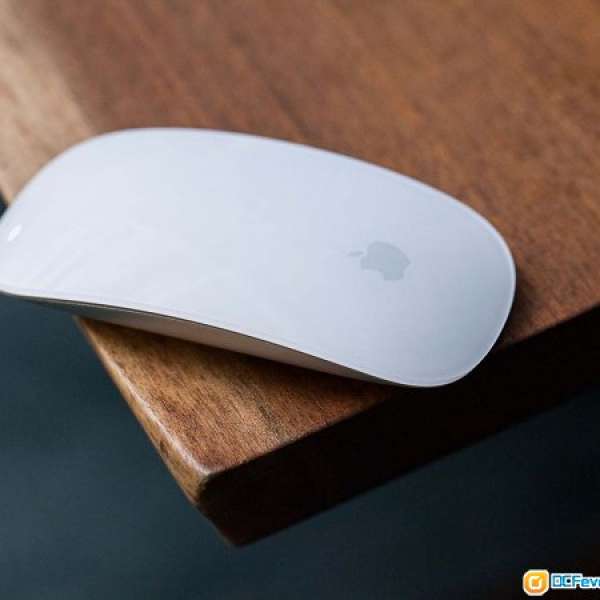Apple magic mouse 2 , 白色。