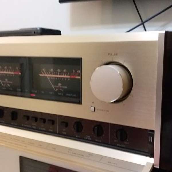 Accuphase E-405 integrated amp
