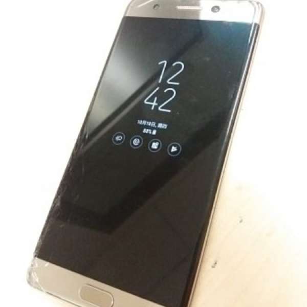 Samsung Galaxy Note FE 金色