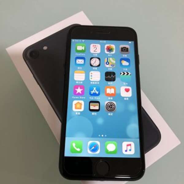 90%新香港行貨iPhone7（4.7吋細機）啞黑色128GB