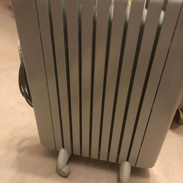 Delonghi 油壓式暖爐heater