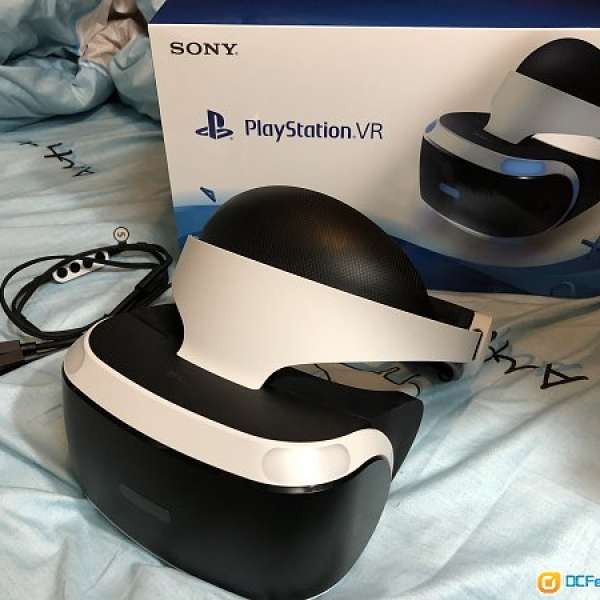 PS VR(一代)+camera+vr aim controller+move+7隻遊戲PS4