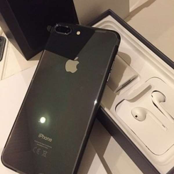 99% new iPhone 8 Plus 64G black