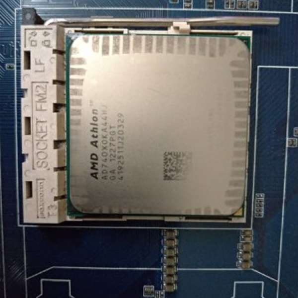 gigabyte GA-F2A85X-D3H+Athlon 740(3.4MHZ)+imo3d gf9500 256M