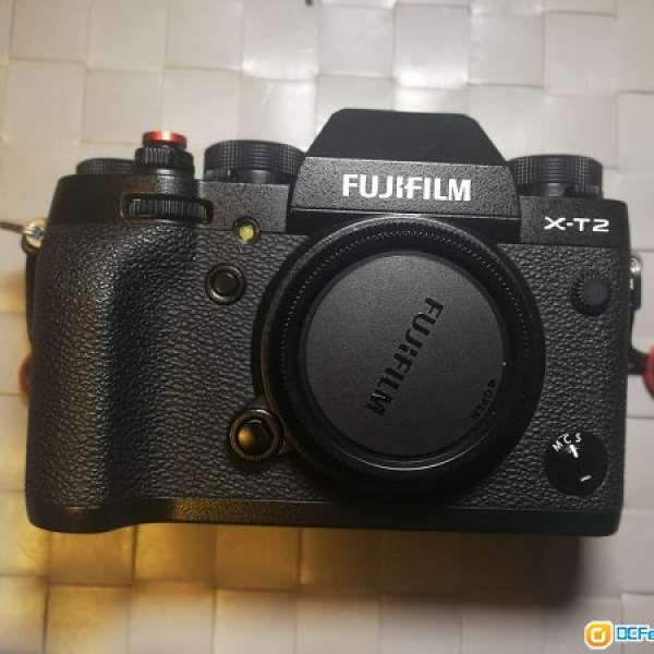 Fujifilm X-T2 黑色 行貨過保 及 VG-XT2