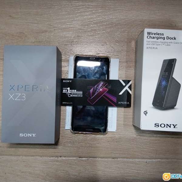 99.99% new Sony Xperia XZ3 酒紅 + 無線charger