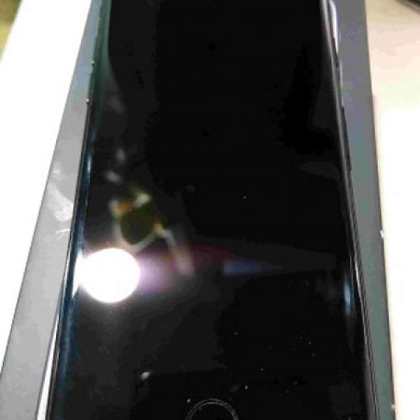 Apple iPhone 7  128gb Jetblack 香港行貨 ZP