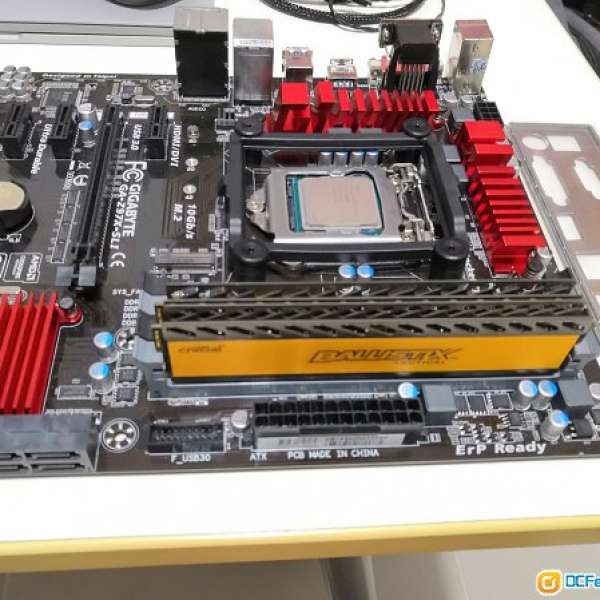 Intel Xeon E3-1230v3 @3.30GHz CPU + Gigabyte GA-Z97X-SLI