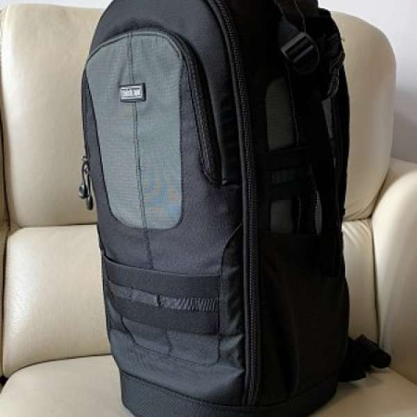 Think tank photo Long lens backpack Glass Limo