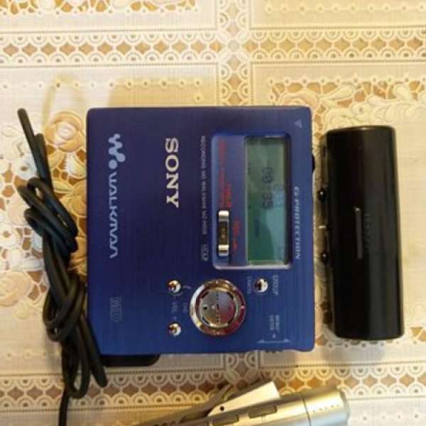 Sony Mini Disc / MD Portable  MZ-R909 連 Remote, AA電池合