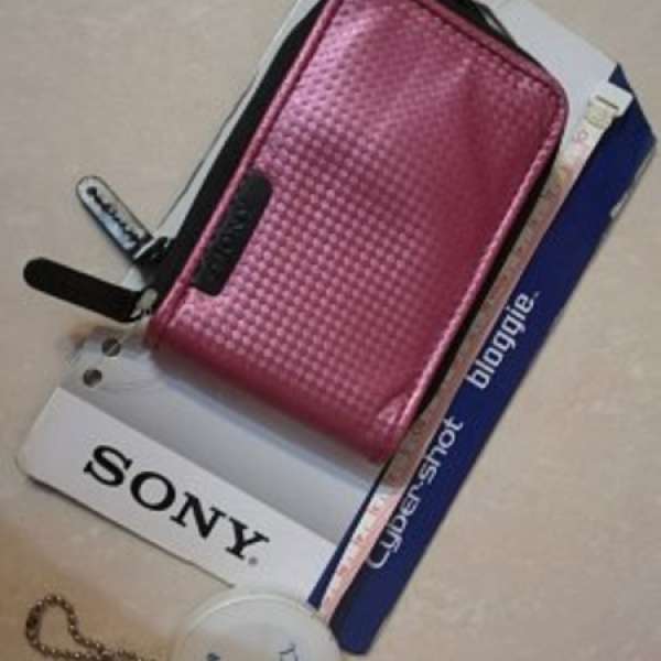 全新Sony 原廠細型數碼相機專用運動機袋（型號 : LCS-CSVC)