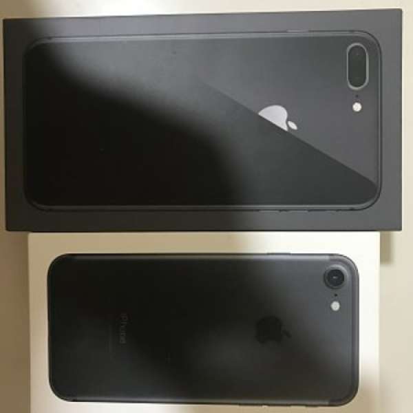 iPhone 8 Plus 吉盒 + iPhone 7 吉盒