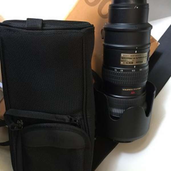 Nikon 70-200mm VRI F/2.8G AFS lens