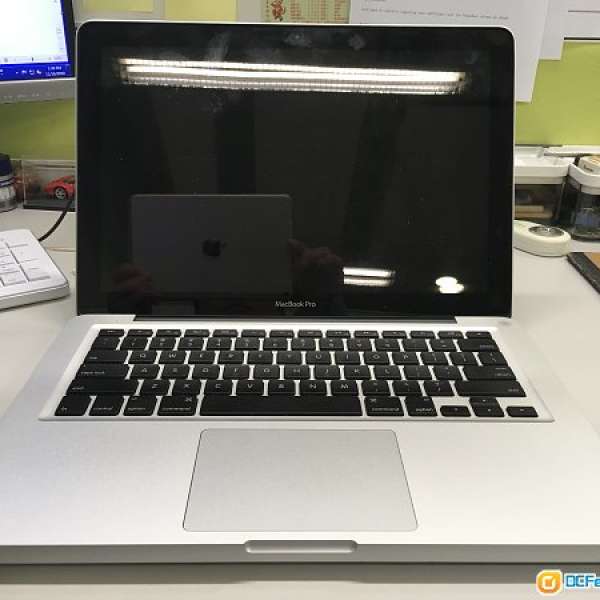 2011 MacBook Pro 13 2.4GHz i5