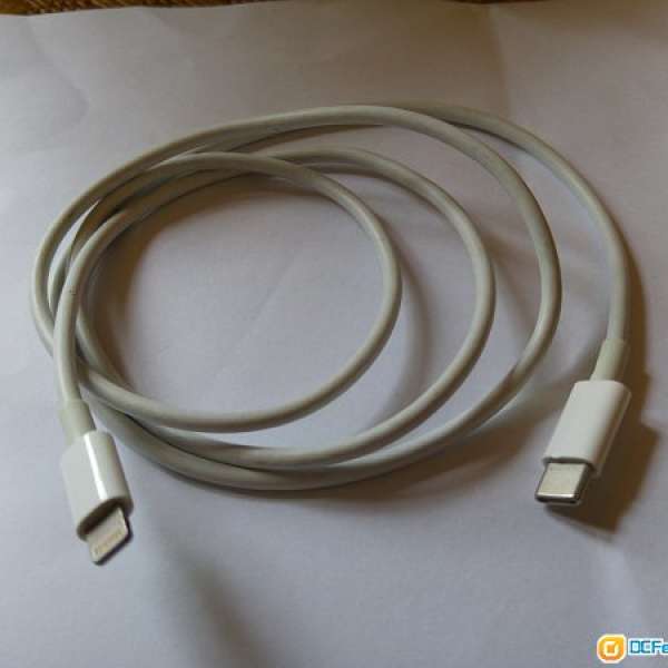 8 成新 USB-C 至 Lightning 連接線 (1 米)