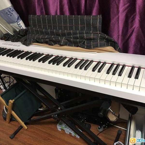 ROLAND FP30 DIGITAL PIANO