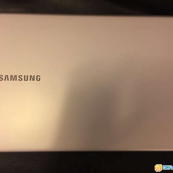 2018 Samsung notebook 9 Always 15” i7-8550 16GB Ram 512GB SSD 獨顯頂配