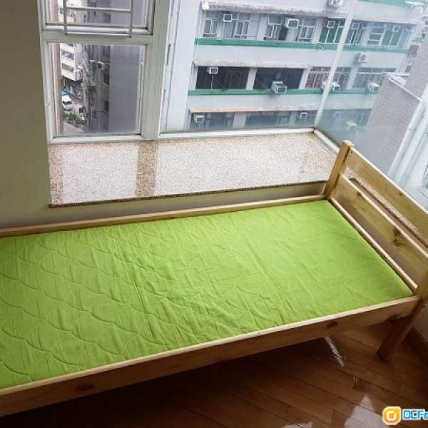 自讓松木床，內架適合72*30吋床褥，市區包送