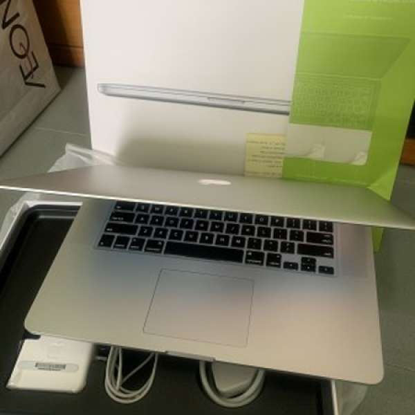 出售 Retina  MacBook Pro 15” 2014 Mid i7 2.2GHz 16GB Ram