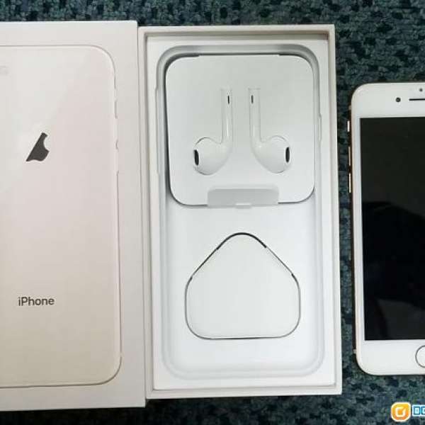Apple iPhone 8 64Gb 金色 細機