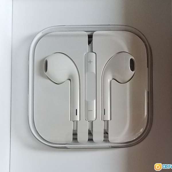 全新 IPHONE 跟機配件: EarPods