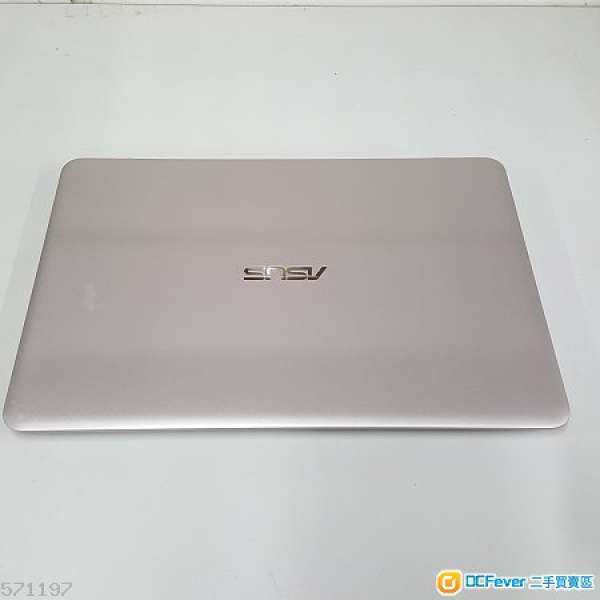 Asus UX305L i5-5200 8G 256G SSD 13.3" 1920 x 1080 90% new 連充電器