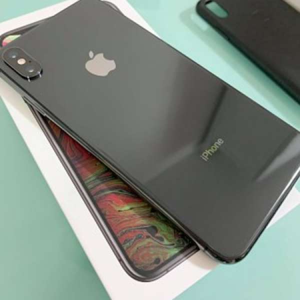 出售9成9新iphone XS Max 256gb 灰色grey