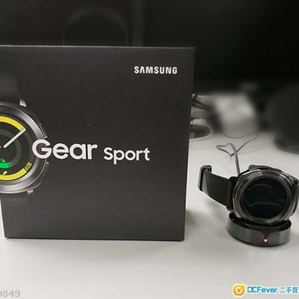 9成新 三星Samsung Gear Sport (非行貨)